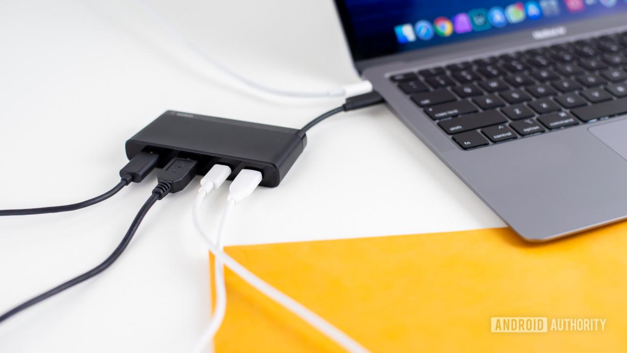 Dongle de revisión de MacBook Air 2020 con cables